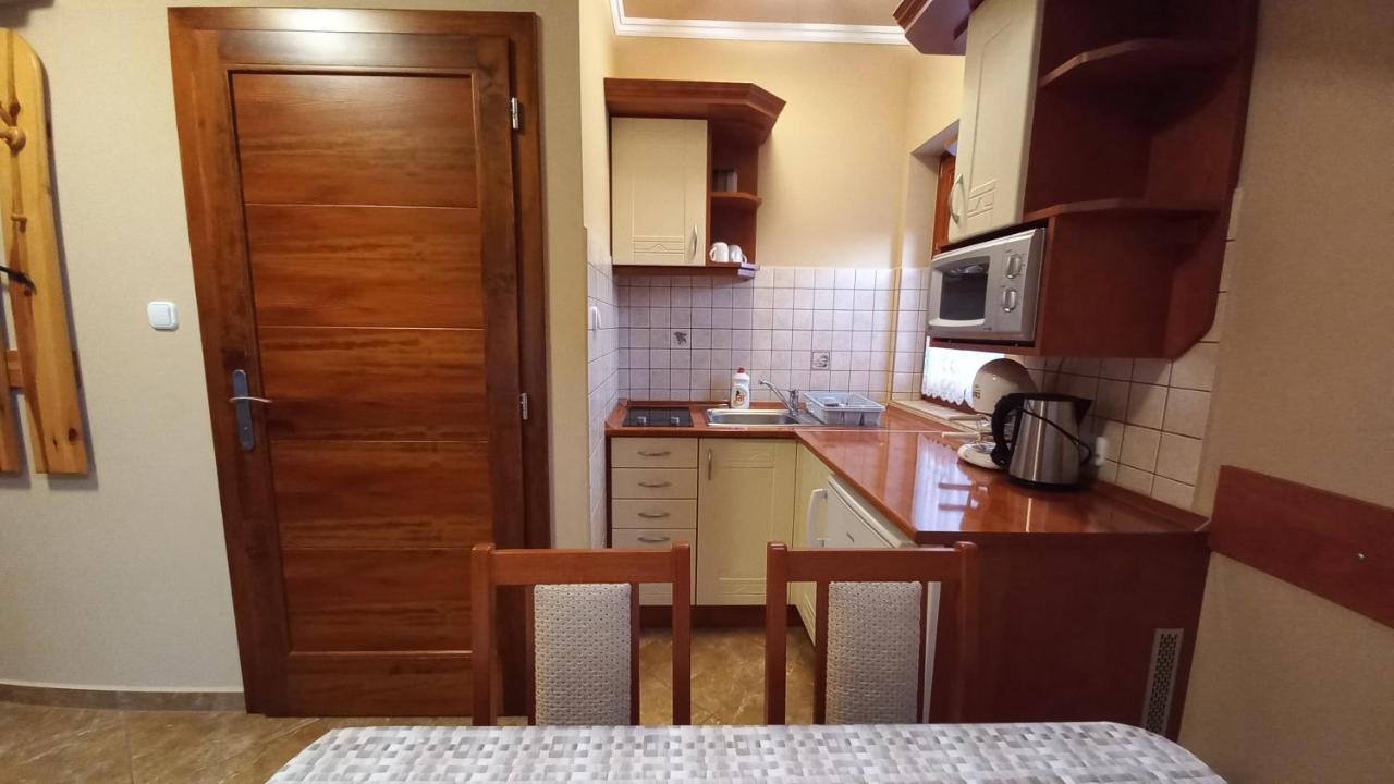 Nefelejcs Fagyizó és Apartmanház Kistolmacs Esterno foto
