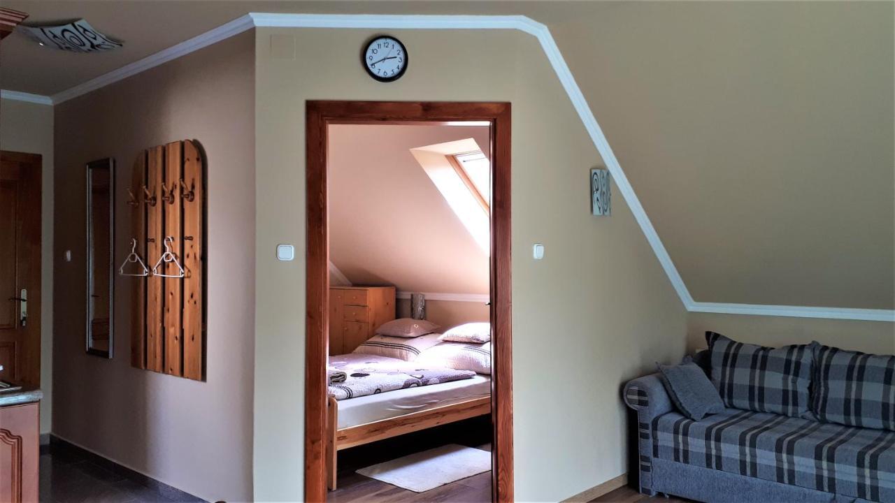 Nefelejcs Fagyizó és Apartmanház Kistolmacs Esterno foto