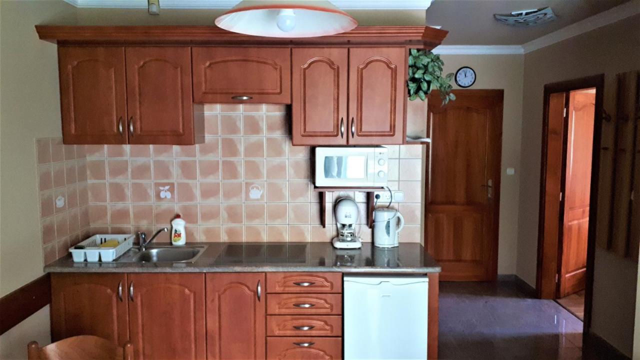 Nefelejcs Fagyizó és Apartmanház Kistolmacs Esterno foto